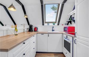 Η κουζίνα ή μικρή κουζίνα στο Holiday Home Vestermarksvej Rømø Ix
