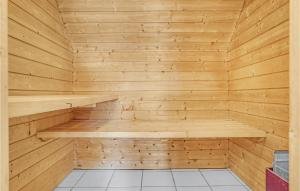 Fotografie z fotogalerie ubytování Nice Home In Glesborg With Sauna v destinaci Glesborg