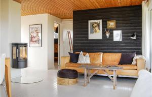 Posezení v ubytování Holiday Home Hummervej Hjørring I