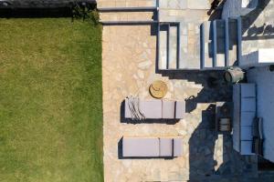 Część wypoczynkowa w obiekcie Amalgam Homes Paros Beachfront Villa