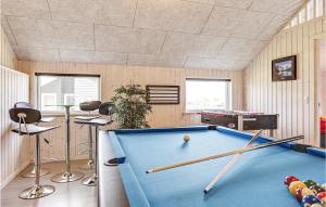 Biliár nebo kulečník v ubytování Pet Friendly Home In Bogense With Sauna + 22 fotografií