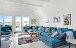 Posezení v ubytování Holiday Home Sydslugen Blåvand Ii