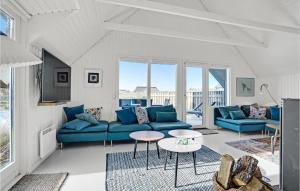 Posezení v ubytování Holiday Home Sydslugen Blåvand Ii