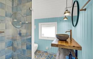 Koupelna v ubytování Holiday Home Sydslugen Blåvand Ii