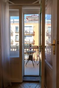 Balkón alebo terasa v ubytovaní Garys bright and spacious two bedroom flat near Danube