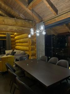 Ruang duduk di Chalet Deux A