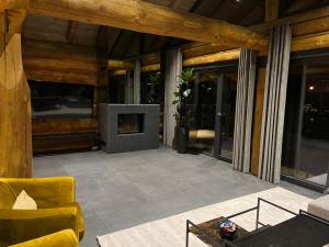 Ruang duduk di Chalet Deux A