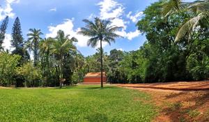 The Orchard Resort外面的花园