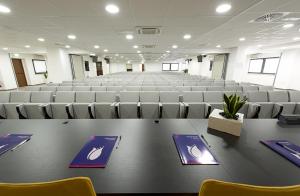 The business area and/or conference room at Classic Hotel Tulipano