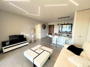 Fotografia z galérie ubytovania Appartement 2 pièces avec terrasse, climatisé, parking, WIFI - Porticcio - FR-1-61-600 v destinácii Grosseto-Prugna
