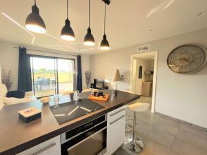 Fotografia z galérie ubytovania Appartement 2 pièces avec terrasse, climatisé, parking, WIFI - Porticcio - FR-1-61-600 v destinácii Grosseto-Prugna