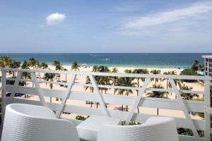Gallery image of B Ocean Resort Fort Lauderdale Beach in Fort Lauderdale