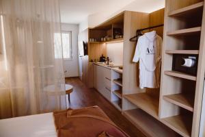 Cucina o angolo cottura di Achs-Wendelin Weinlofts