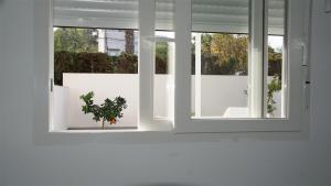 Fotografia z galérie ubytovania Luxury Bungalow Costa Blanca Ground Floor ,StayOrihuelaCosta, Lago Jardin 1#PRP003 v destinácii Torrevieja