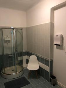 Koupelna v ubytování Árkád Apartmanház Szeged
