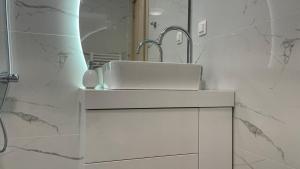 A bathroom at Luxury Martina apartment