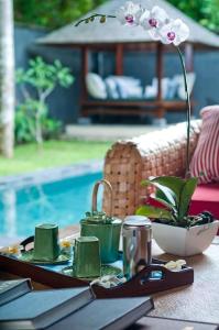 Bazén v ubytování Mango Tree Villas Jimbaran Bali nebo v jeho okolí