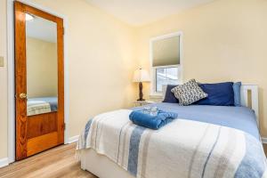 Fotografie z fotogalerie ubytování Oaklie's Bungalow - Charming Home in Dubuque v destinaci Dubuque