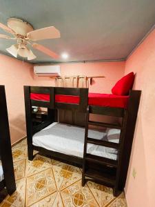 Six HutsForest View Apartment的相册照片