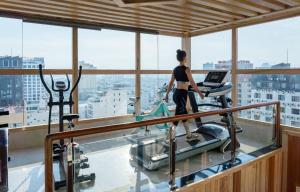 Fitness centrum a/nebo fitness zařízení v ubytování Sunny Ocean Hotel & Spa + 30 fotografií