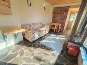 Istumisnurk majutusasutuses Seegreen Lodges