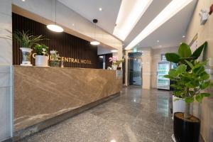 Wonju Central Hotel大厅或接待区