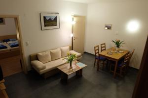 A seating area at Apart Panoramablick