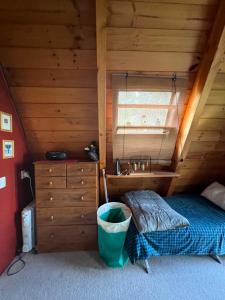 Letto o letti in una camera di Pointy Bird, Tranquility, rejuvenating,pets welcome
