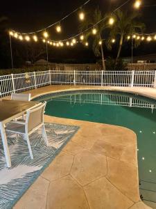 Gallery image of House w/ heated pool in Naples 5 min to beach in Naples +39 photos