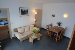 A seating area at Apart Panoramablick