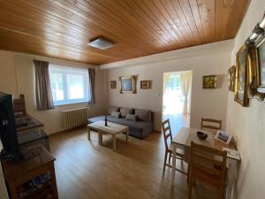 Posezení v ubytování Hotel Zámeček na Čeladné