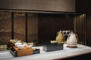 昆山花桥华邑酒店的咖啡和沏茶工具
