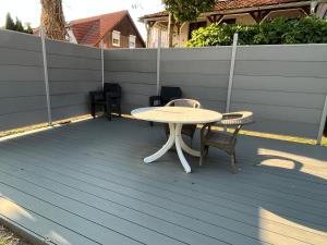 Ein Balkon oder eine Terrasse in der Unterkunft Boardinghouse am Wall