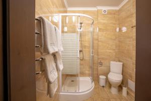 Koupelna v ubytování Private Rooms in Hotel GROFA 3 поверх