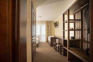 Posezení v ubytování Private Rooms in Hotel GROFA 3 поверх