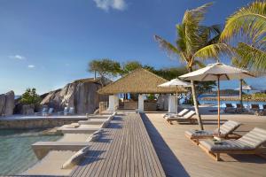 Bazén v ubytování Six Senses Zil Pasyon, Seychelles nebo v jeho okolí