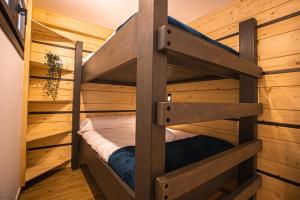 Posteľ alebo postele v izbe v ubytovaní APARTAMENTO BLOSSOM