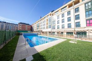 Πισίνα στο ή κοντά στο Apartagal-Urbanización Foz II
