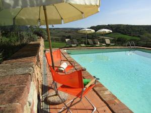 Bazén v ubytování Antonella House -Podere della Collina nebo v jeho okolí