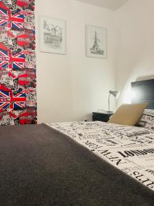 Posteľ alebo postele v izbe v ubytovaní Klebi’s apartmanház