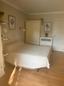 Postel nebo postele na pokoji v ubytování Urbanización La Isla, apartamento