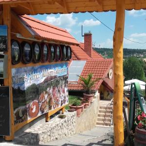 Balkón nebo terasa v ubytování Vilmos Pince Fogadó