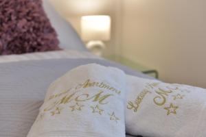 Posteľ alebo postele v izbe v ubytovaní MM Luxury Apartments GOLD & RUBIN