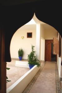 Bazén v ubytování Auberge du Marabout nebo v jeho okolí