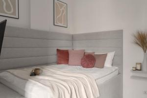 Posteľ alebo postele v izbe v ubytovaní HARBOR APARTMENTS - Damrota