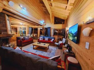 Fotografia z galérie ubytovania Chalet de montagne style savoyard, vue sur pistes v destinácii Châtel