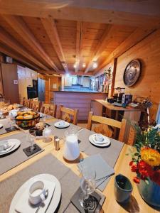 Fotografia z galérie ubytovania Chalet de montagne style savoyard, vue sur pistes v destinácii Châtel