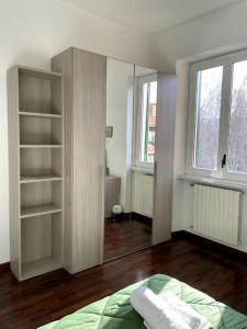 A bed or beds in a room at Modern Apartment in Rome - S.Paolo