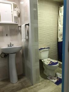 Koupelna v ubytování Hostal Magisterial Santo Domingo
