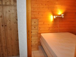 Posteľ alebo postele v izbe v ubytovaní Appartement cosy à Châtel, proche centre et télécabines, Multi Pass été 2024 à 3€/jour/personne! - FR-1-693-77